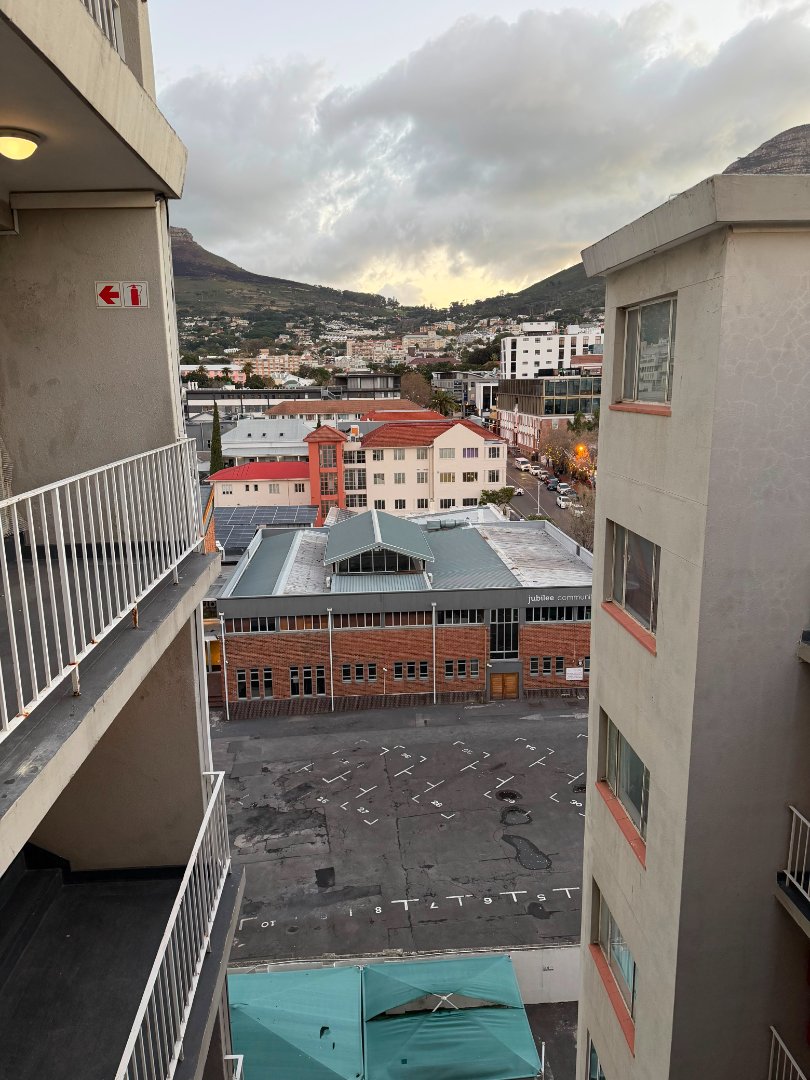 1 Bedroom Property for Sale in Cape Town City Centre Western Cape